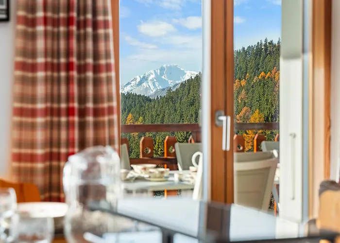 Les Aiguilles Vertes Rez Superieur By Interhome