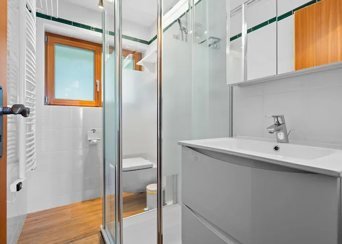 아파트 Les Aiguilles Vertes Rez Superieur By Interhome 크란스몬타나
